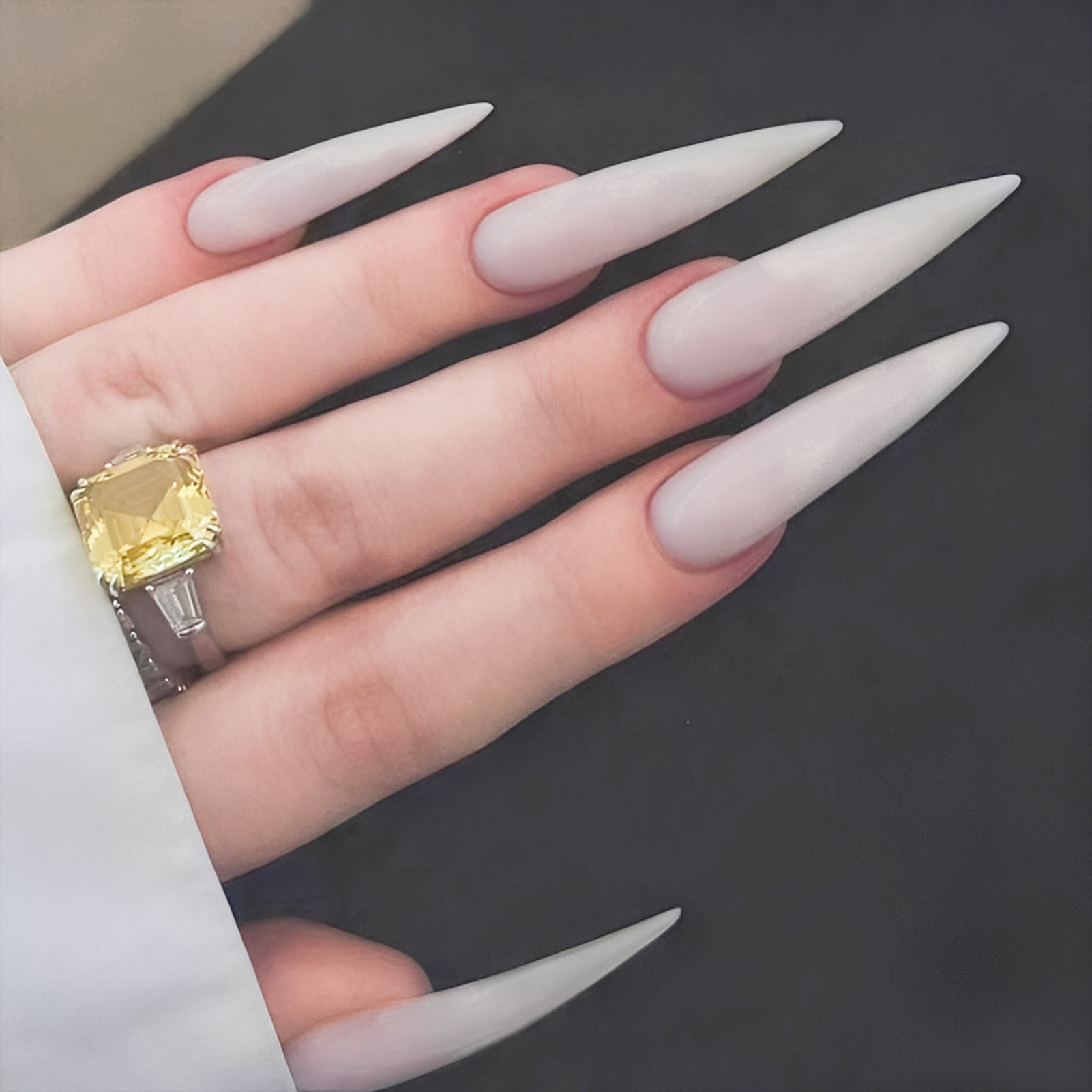 Nail Art Simple - 24pcs Simple Milky White False Nails